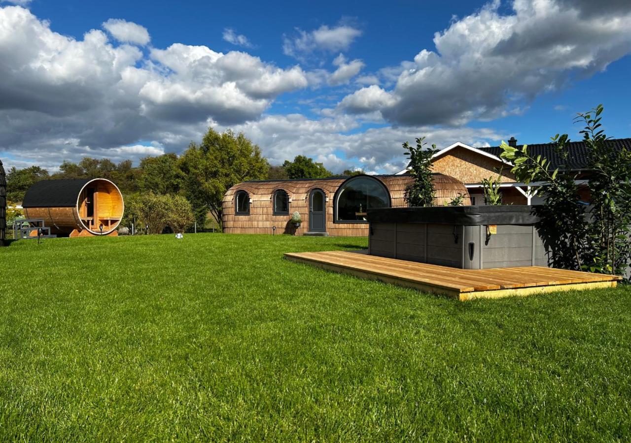 Tirolian Lodge North, Whirlpool, Sauna, Lagerfeuer Bundorf 外观 照片