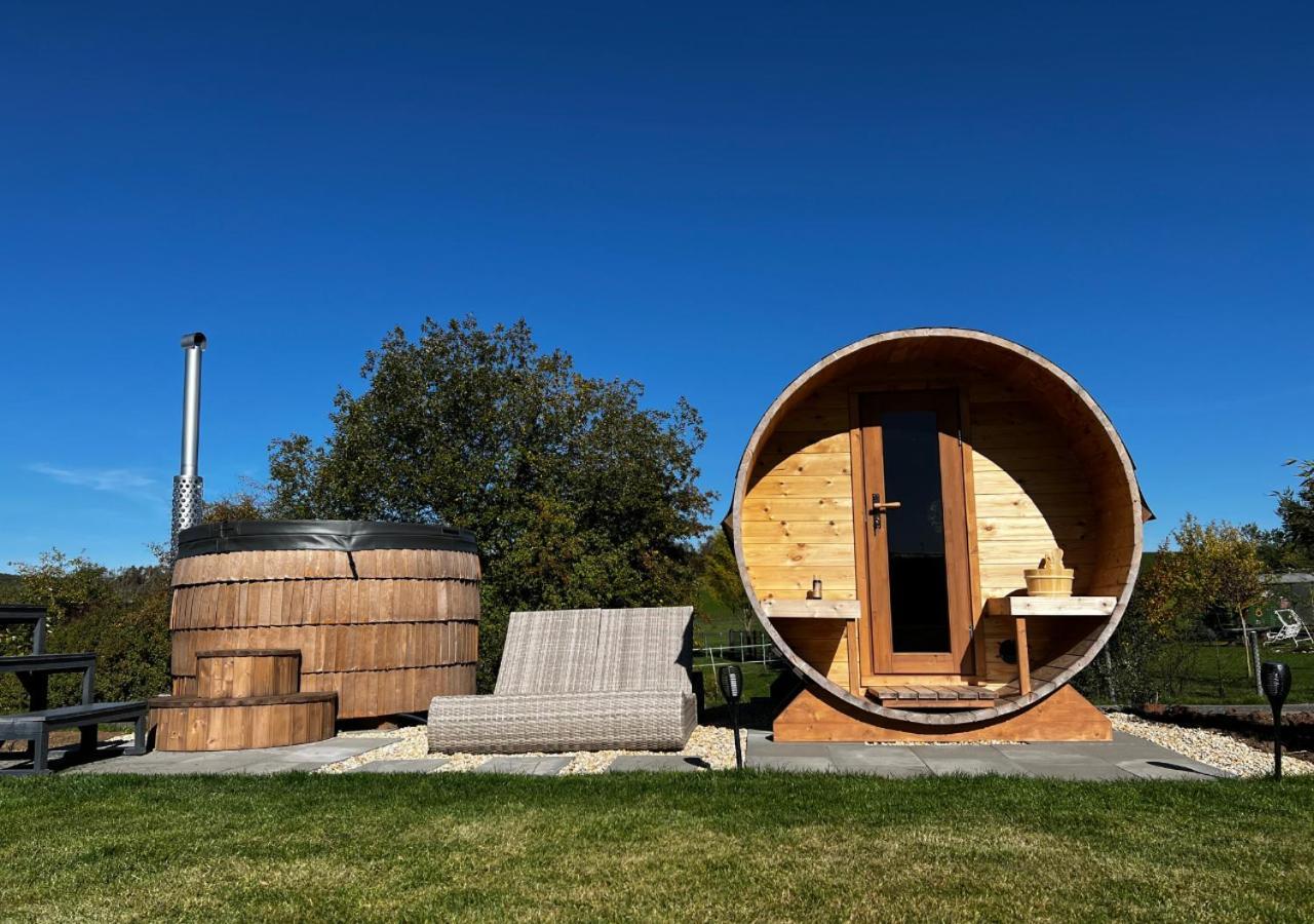 Tirolian Lodge North, Whirlpool, Sauna, Lagerfeuer Bundorf 外观 照片