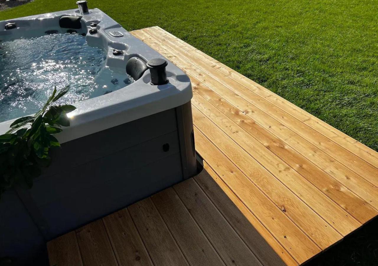 Tirolian Lodge North, Whirlpool, Sauna, Lagerfeuer Bundorf 外观 照片